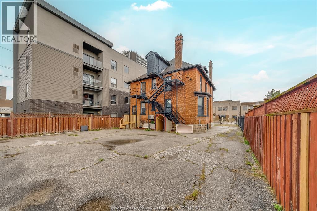 961 Ouellette Avenue Unit# 2, Windsor, Ontario  N9A 4J5 - Photo 41 - 26008763