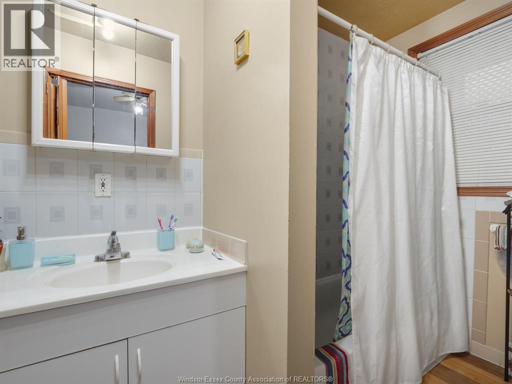 401 Parent, Windsor, Ontario  N9A 2B9 - Photo 10 - 26008934