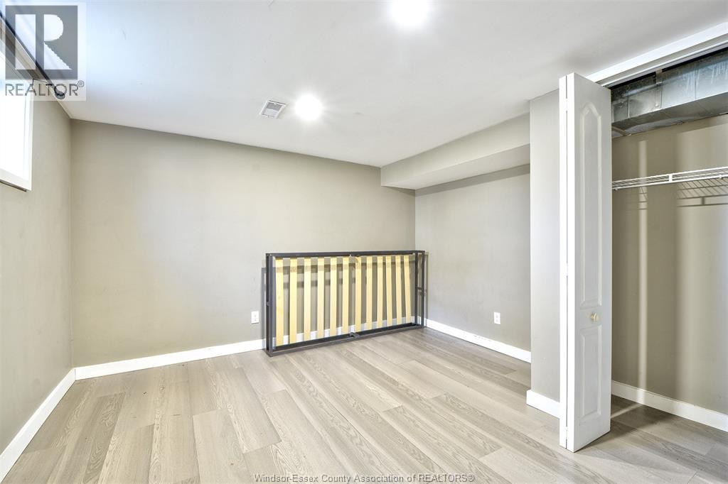 3264 Baby Street, Windsor, Ontario  N9C 1K8 - Photo 21 - 26009057