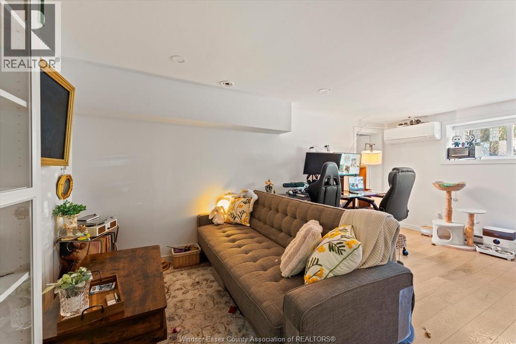 283-287 Villaire, Windsor, Ontario  N8S 2J1 - Photo 34 - 26009258