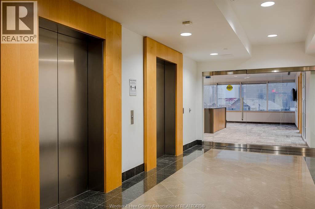 245 Ouellette Unit# 302a, Windsor, Ontario  N9A 7J2 - Photo 2 - 26009307