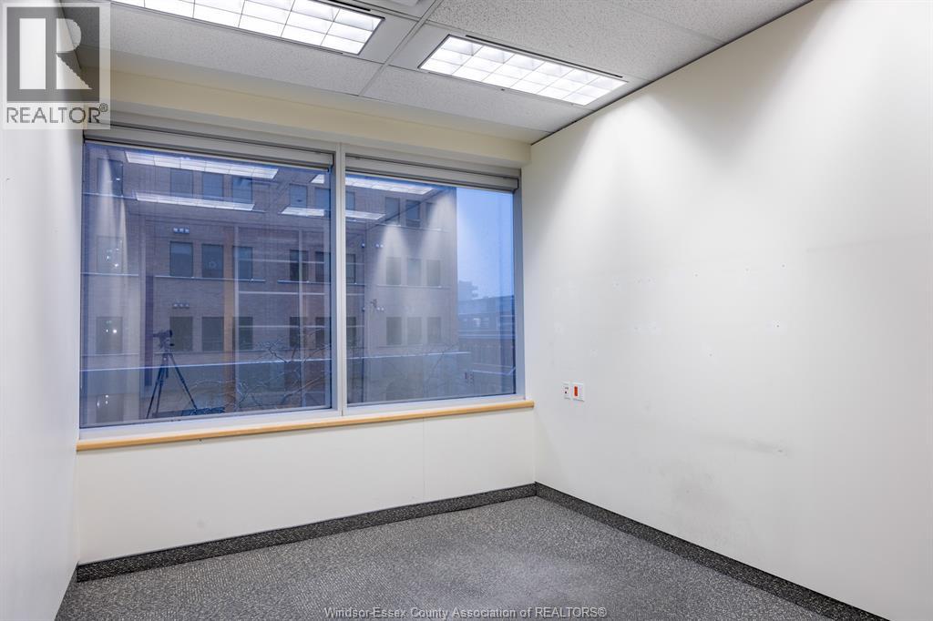 245 Ouellette Unit# 303, Windsor, Ontario  N9A 7J2 - Photo 4 - 26009303