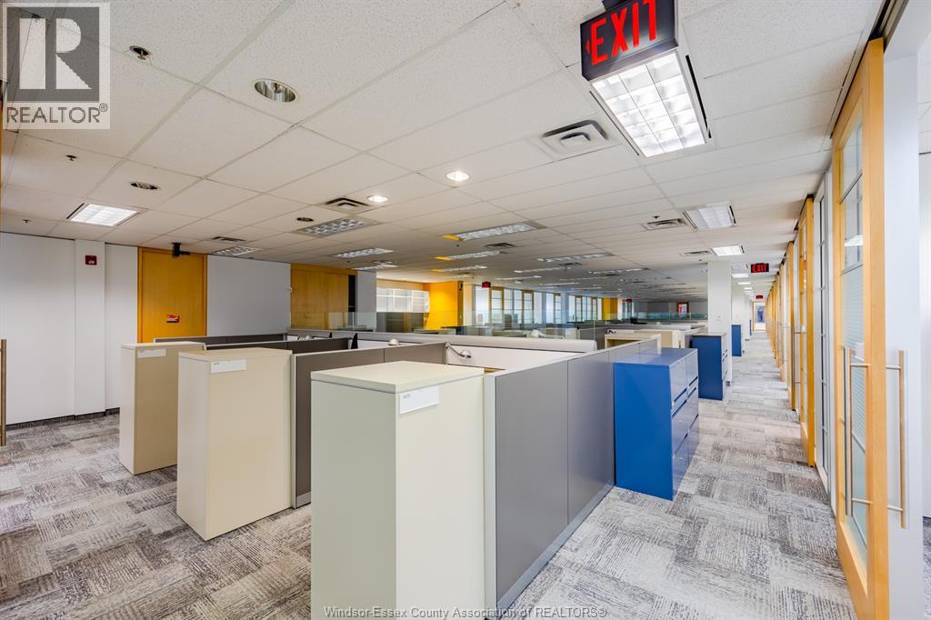 245 Ouellette Unit# 303, Windsor, Ontario  N9A 7J2 - Photo 6 - 26009303