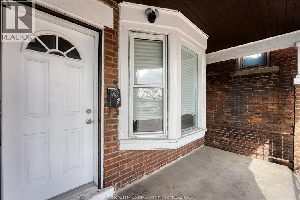 1422 Wyandotte Street West, Windsor, Ontario  N9B 1H4 - Photo 3 - 26009323