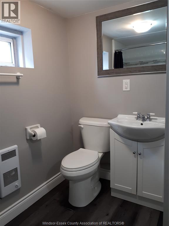1050 Assumption, Windsor, Ontario  N9A 3C4 - Photo 32 - 26009379