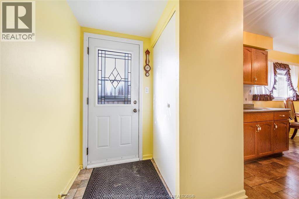 2693 Meadowbrook Lane, Windsor, Ontario  N8T 2Y3 - Photo 19 - 26009340