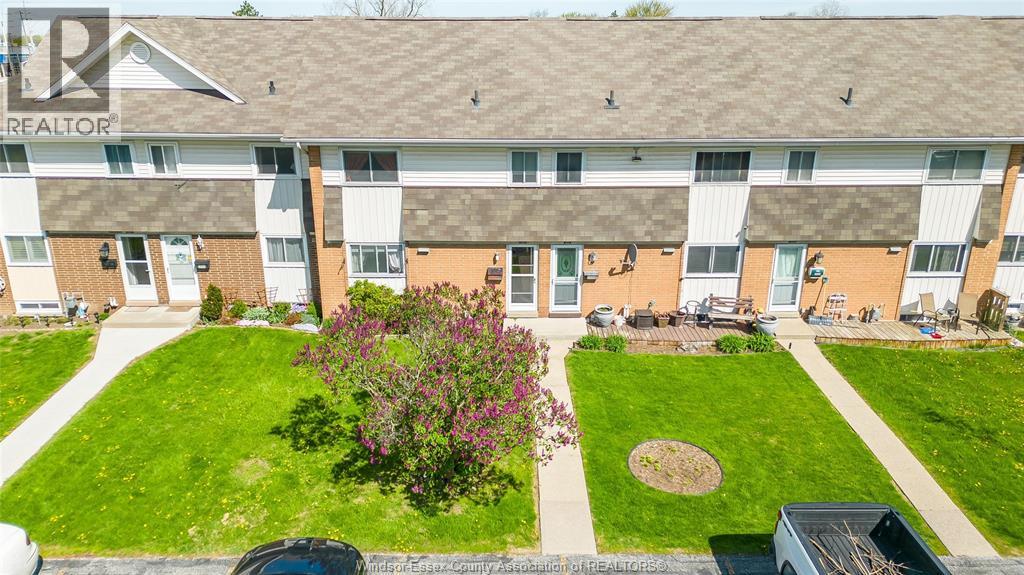 2693 Meadowbrook Lane, Windsor, Ontario  N8T 2Y3 - Photo 2 - 26009340