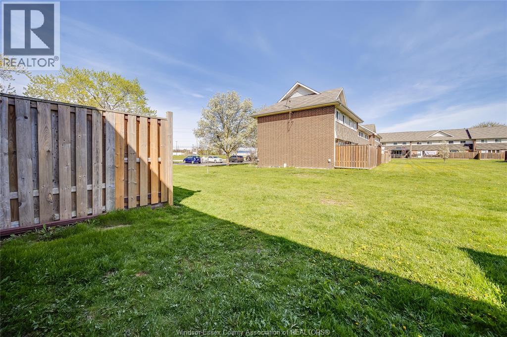 2693 Meadowbrook Lane, Windsor, Ontario  N8T 2Y3 - Photo 34 - 26009340