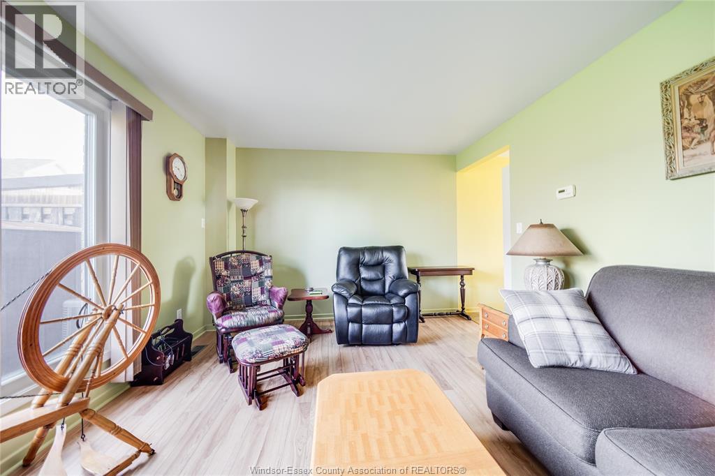 2693 Meadowbrook Lane, Windsor, Ontario  N8T 2Y3 - Photo 7 - 26009340