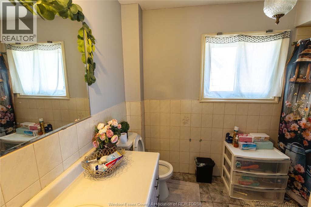 1104 Cataraqui, Windsor, Ontario  N9A 3R1 - Photo 10 - 26009560
