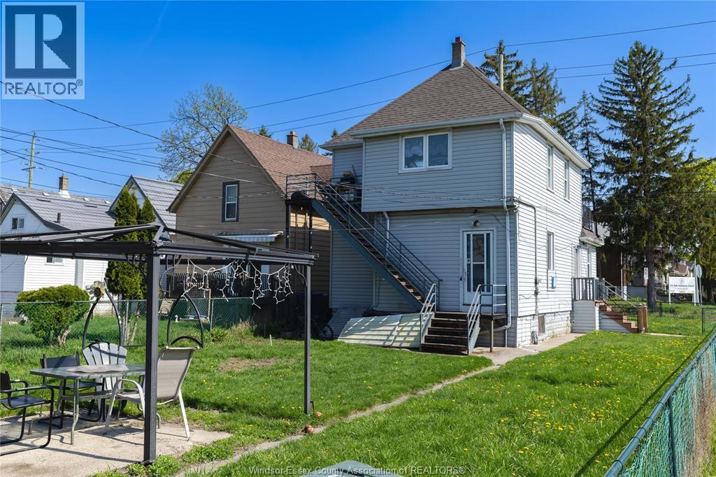 1104 Cataraqui, Windsor, Ontario  N9A 3R1 - Photo 2 - 26009560