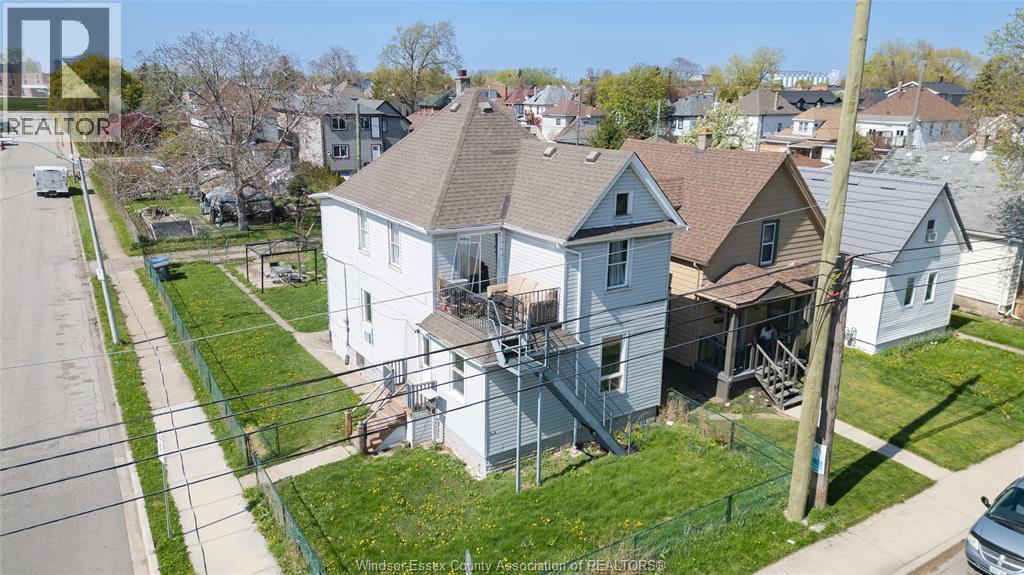 1104 Cataraqui, Windsor, Ontario  N9A 3R1 - Photo 3 - 26009560