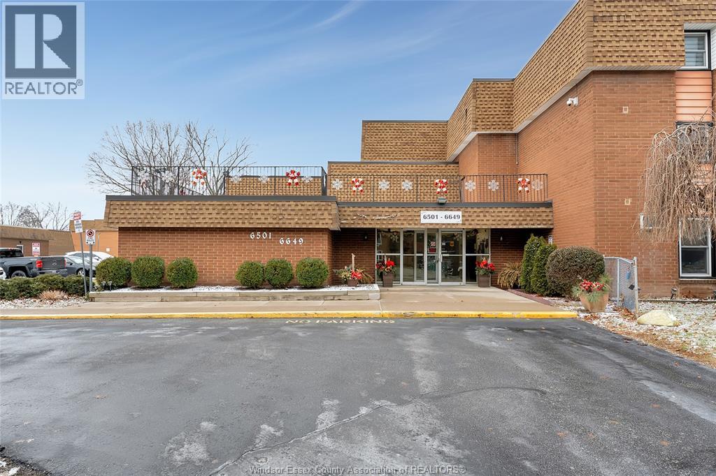 6635 THORNBERRY Unit# 387, Windsor, Ontario