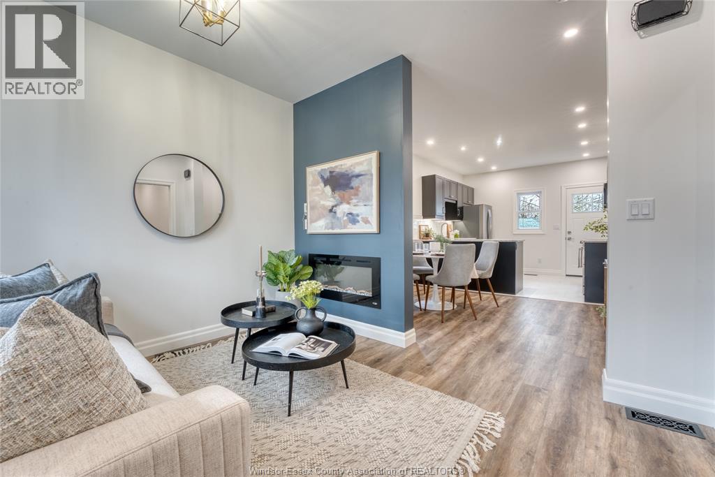 434 Grove Avenue, Windsor, Ontario  N9A 6G2 - Photo 4 - 26009744