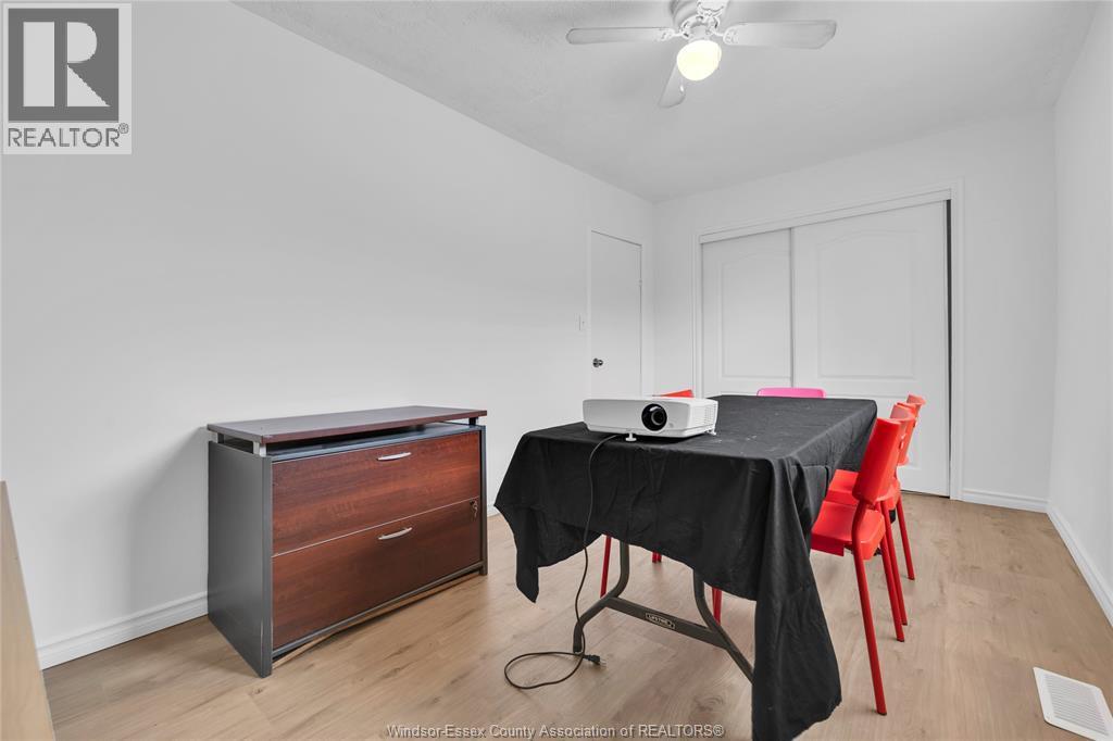 9572 Tecumseh Road, Windsor, Ontario  N8R 1A2 - Photo 22 - 26009737