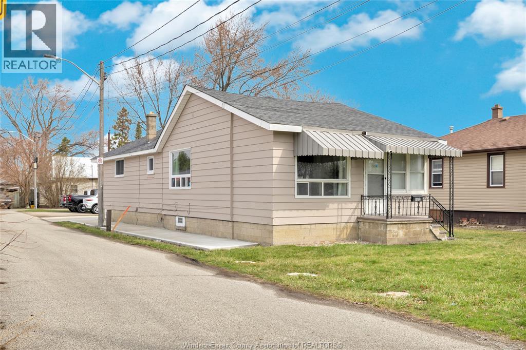 9572 Tecumseh Road, Windsor, Ontario  N8R 1A2 - Photo 5 - 26009737
