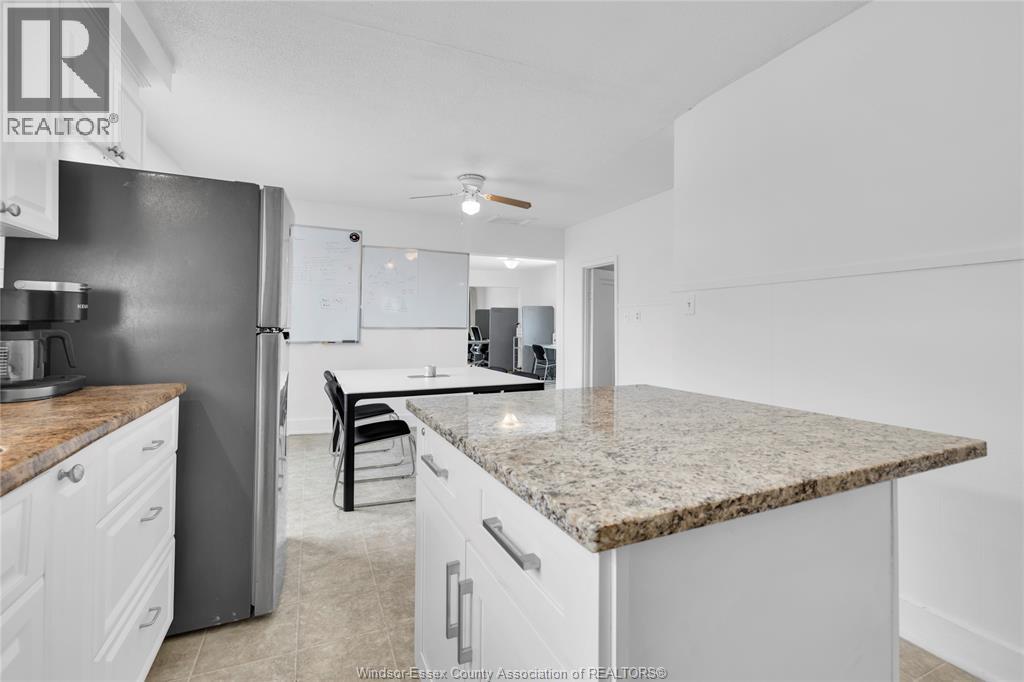 9572 Tecumseh Road, Windsor, Ontario  N8R 1A2 - Photo 14 - 26009736