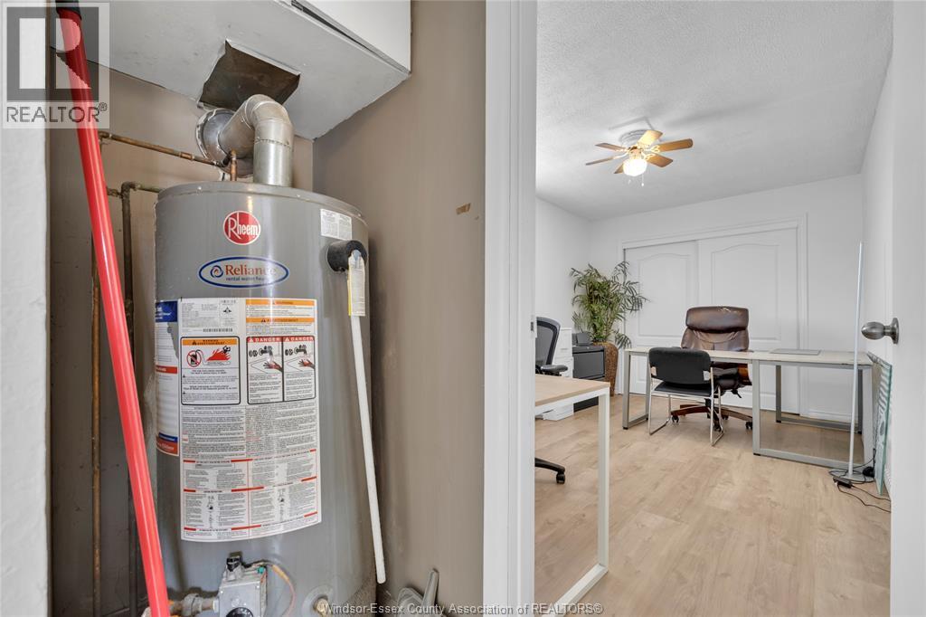 9572 Tecumseh Road, Windsor, Ontario  N8R 1A2 - Photo 25 - 26009736