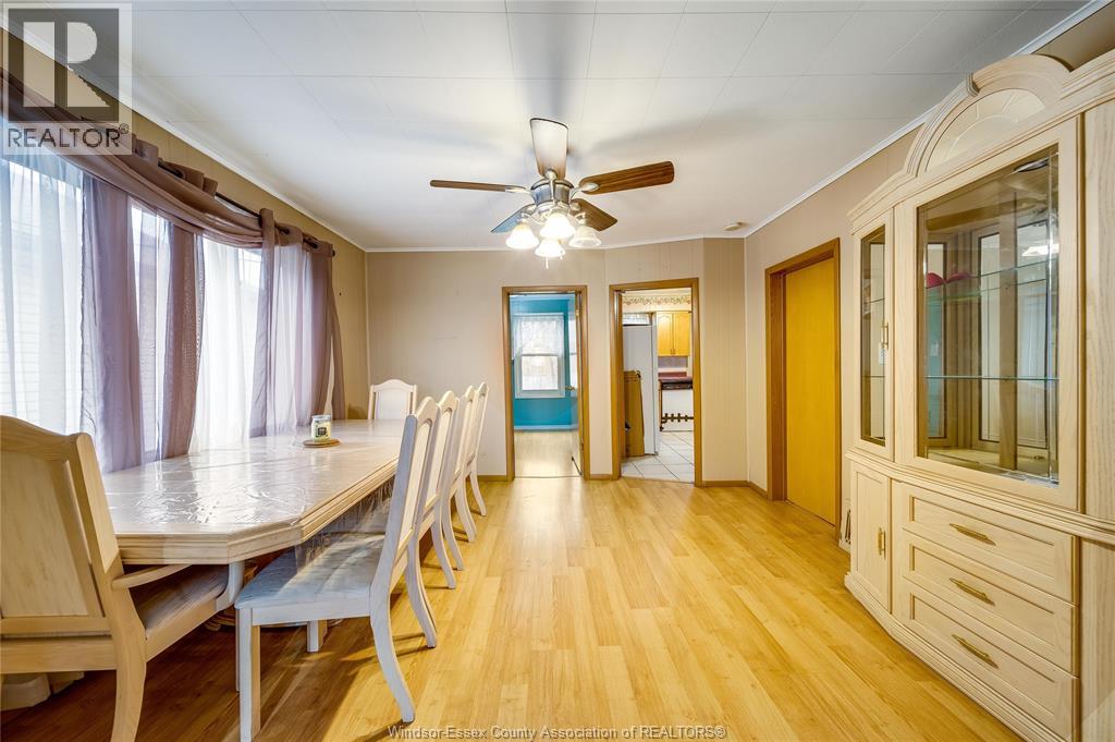 879 Felix, Windsor, Ontario  N9C 3L1 - Photo 11 - 26009761