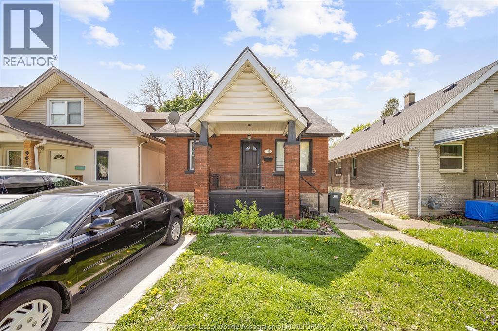 961 Curry Avenue, Windsor, Ontario  N9B 2C4 - Photo 1 - 26009776