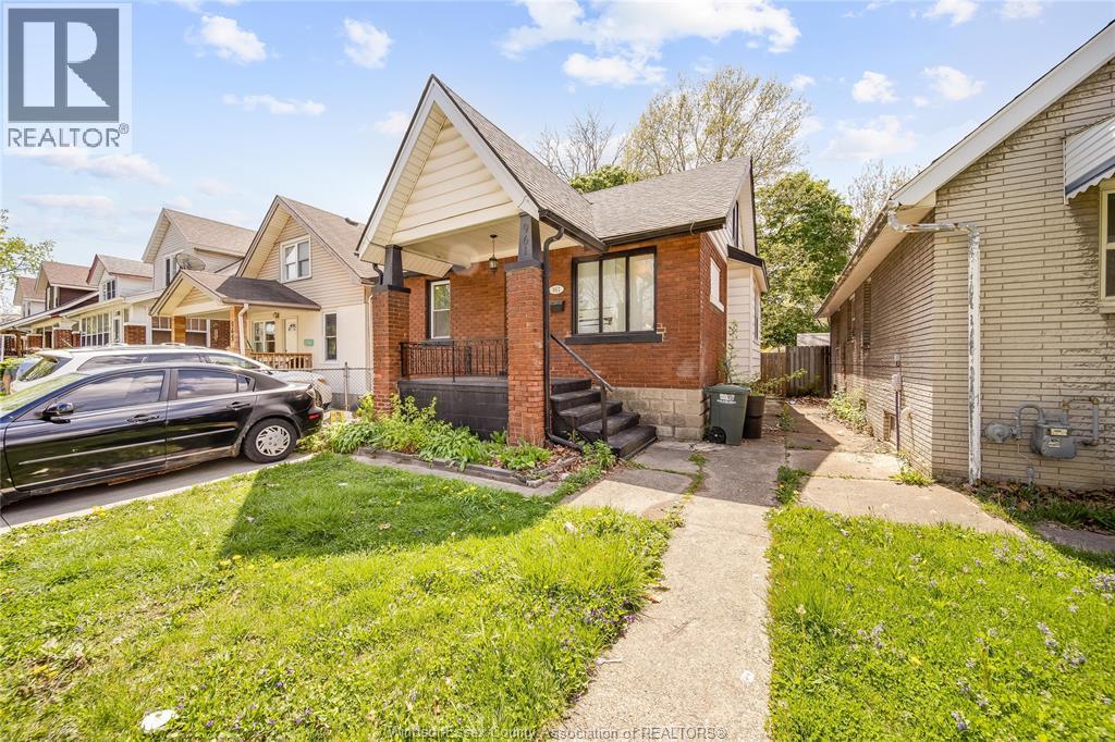 961 Curry Avenue, Windsor, Ontario  N9B 2C4 - Photo 2 - 26009776