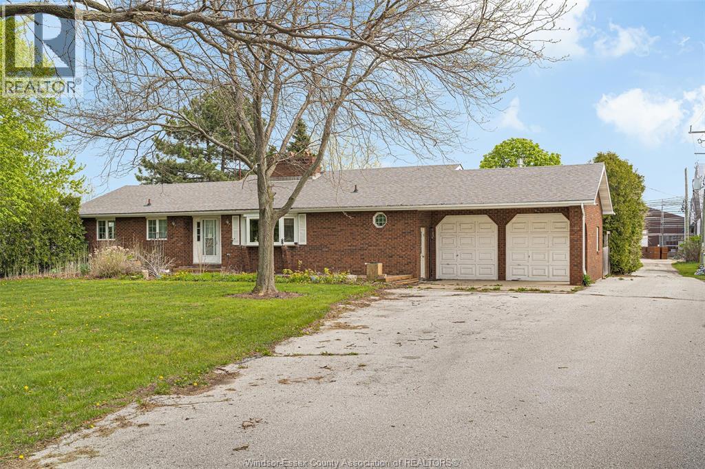 329 County Rd 34 East, Kingsville, Ontario  N0P 2G0 - Photo 3 - 26009750