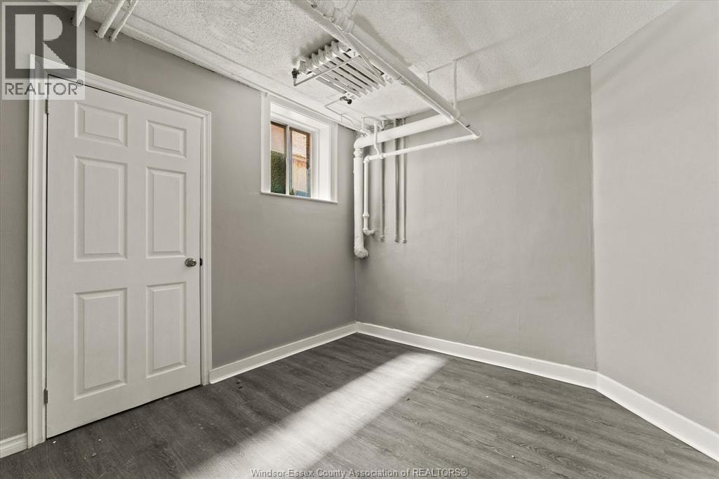 581 Cataraqui Street, Windsor, Ontario  N9A 3P2 - Photo 7 - 26009840