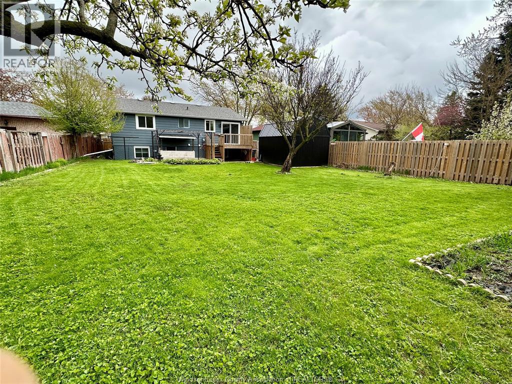 31 Plumbrook, Leamington, Ontario  N8H 4K7 - Photo 23 - 26009760