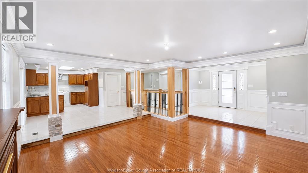 4585 Howard Avenue, Windsor, Ontario  N9G 1P6 - Photo 3 - 26009922