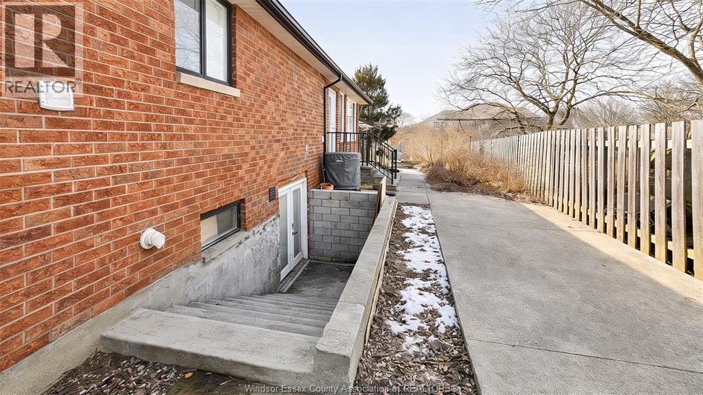 4585 Howard Avenue, Windsor, Ontario  N9G 1P6 - Photo 34 - 26009922