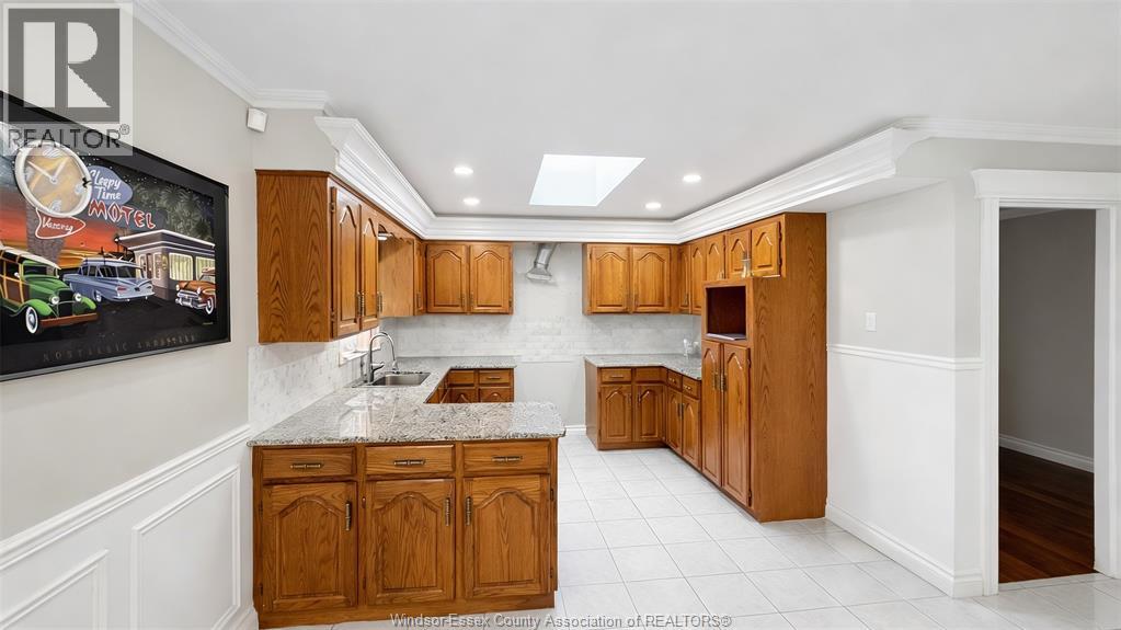 4585 Howard Avenue, Windsor, Ontario  N9G 1P6 - Photo 7 - 26009922