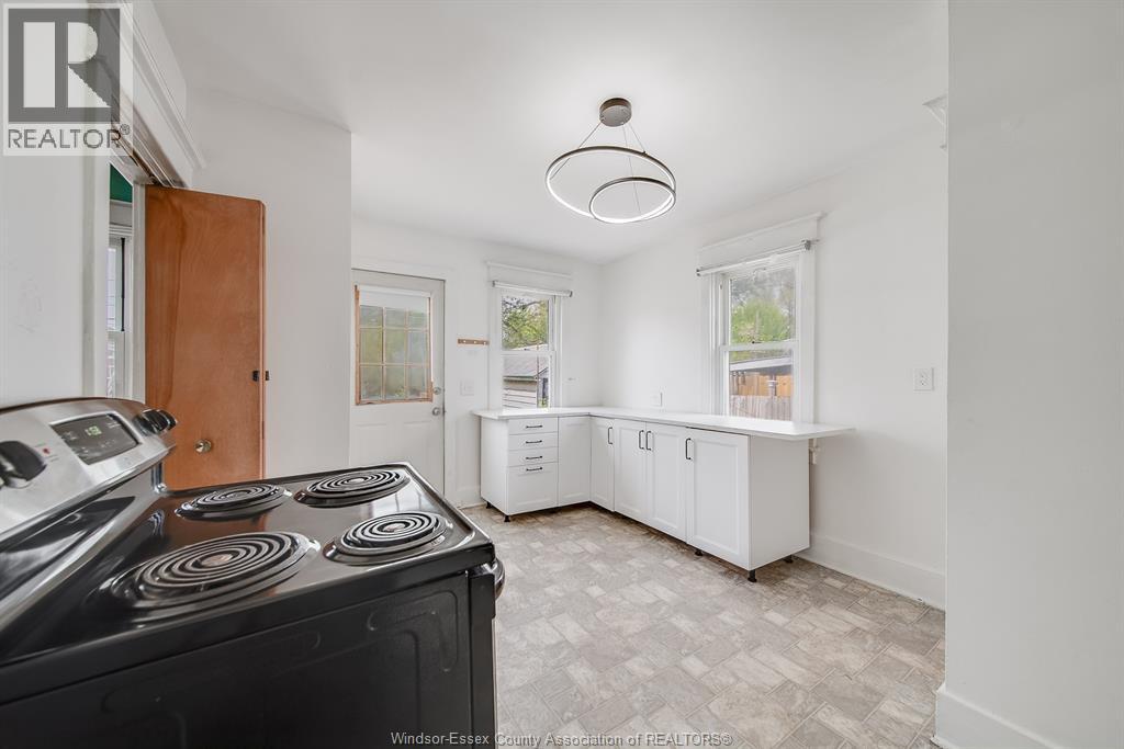 3574 Bloomfield Rd., Windsor, Ontario  N9C 1R7 - Photo 13 - 26009581