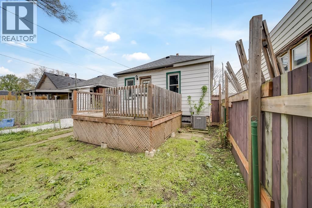 3574 Bloomfield Rd., Windsor, Ontario  N9C 1R7 - Photo 33 - 26009581