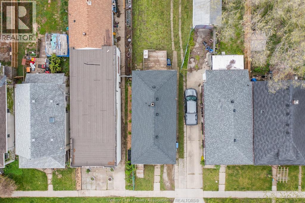 3574 Bloomfield Rd., Windsor, Ontario  N9C 1R7 - Photo 37 - 26009581