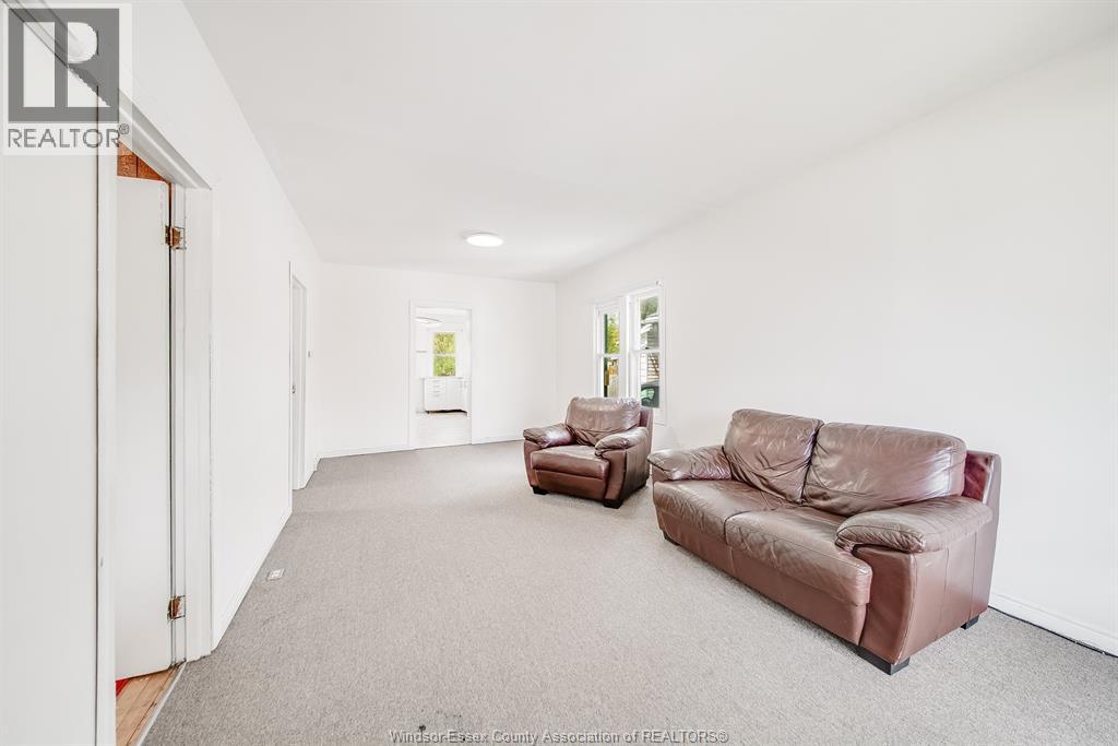 3574 Bloomfield Rd., Windsor, Ontario  N9C 1R7 - Photo 7 - 26009581