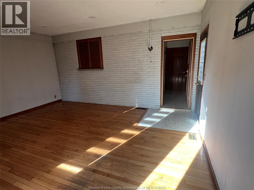 1550 Roxborough Boulevard Unit# Lower, Windsor, Ontario  N9B 3H3 - Photo 3 - 26010007