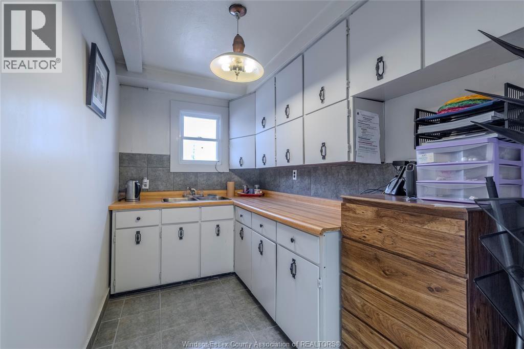 3473 Walker Road, Windsor, Ontario  N8W 3S2 - Photo 9 - 26010019
