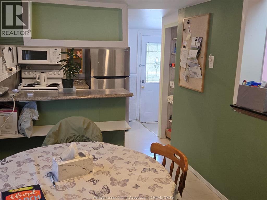 3595 Queen, Windsor, Ontario  N9C 1N8 - Photo 11 - 26010030