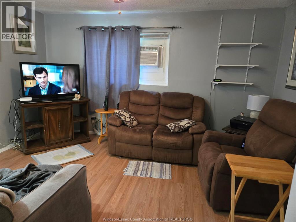 3595 Queen, Windsor, Ontario  N9C 1N8 - Photo 6 - 26010030