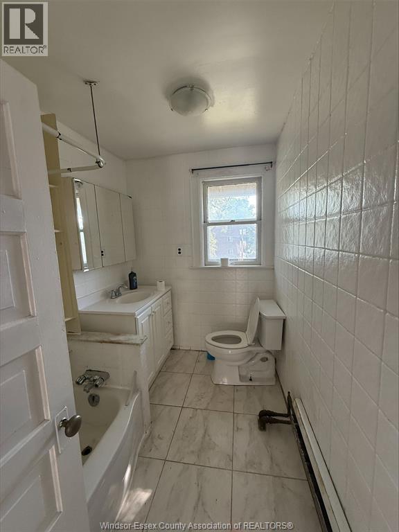 3026 Sandwich Street, Windsor, Ontario  N9C 1A3 - Photo 18 - 26010086