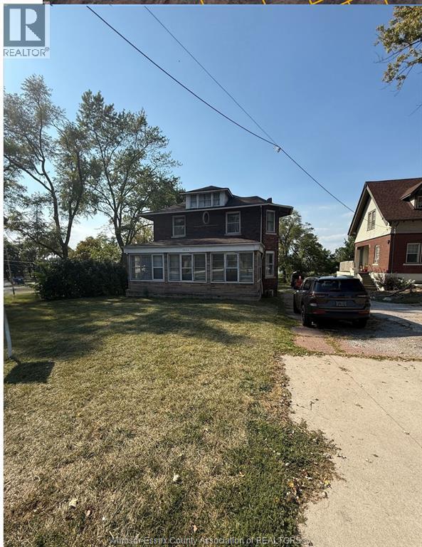 3026 Sandwich Street, Windsor, Ontario  N9C 1A3 - Photo 2 - 26010086
