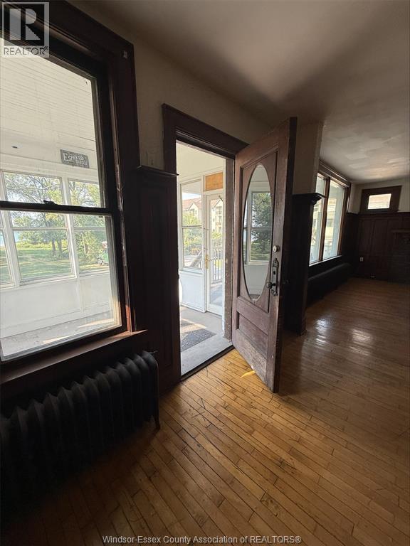 3026 Sandwich Street, Windsor, Ontario  N9C 1A3 - Photo 4 - 26010086