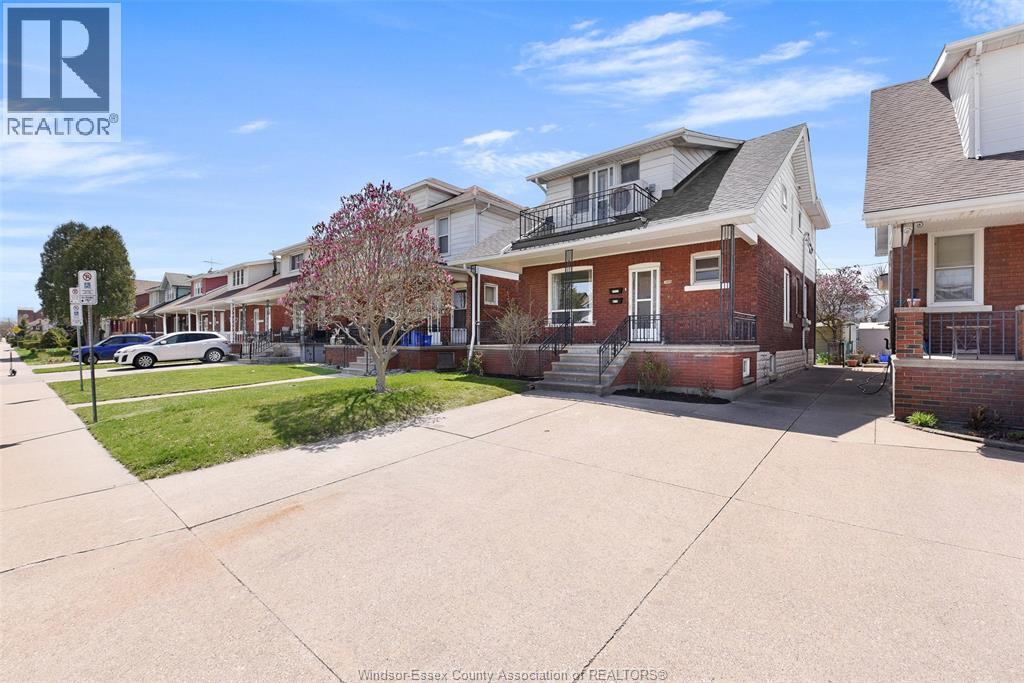 1069 Marentette Avenue Unit# Upper, Windsor, Ontario  N9A 2A4 - Photo 3 - 26010156