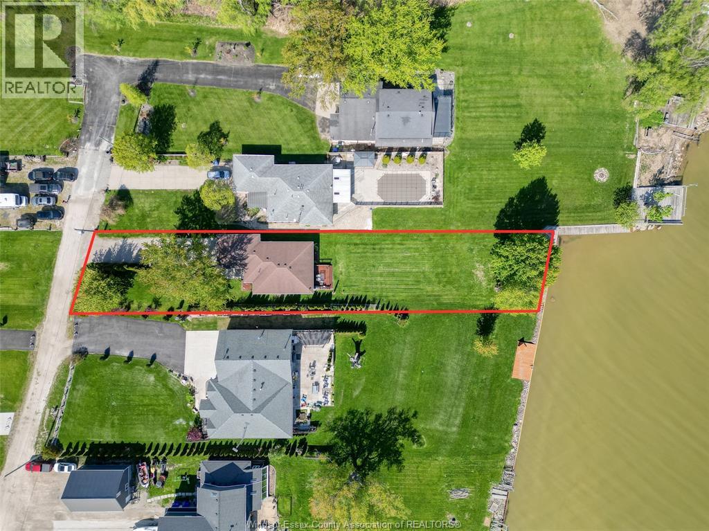 12320 Laforet Beach, Stoney Point, Ontario  N0R 1N0 - Photo 1 - 26010248