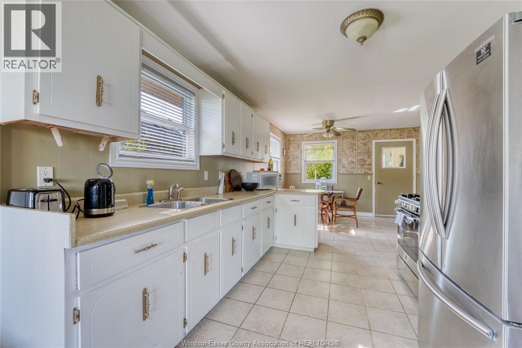12320 Laforet Beach, Stoney Point, Ontario  N0R 1N0 - Photo 13 - 26010248