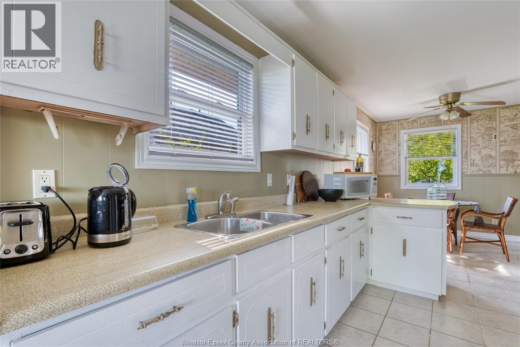 12320 Laforet Beach, Stoney Point, Ontario  N0R 1N0 - Photo 14 - 26010248
