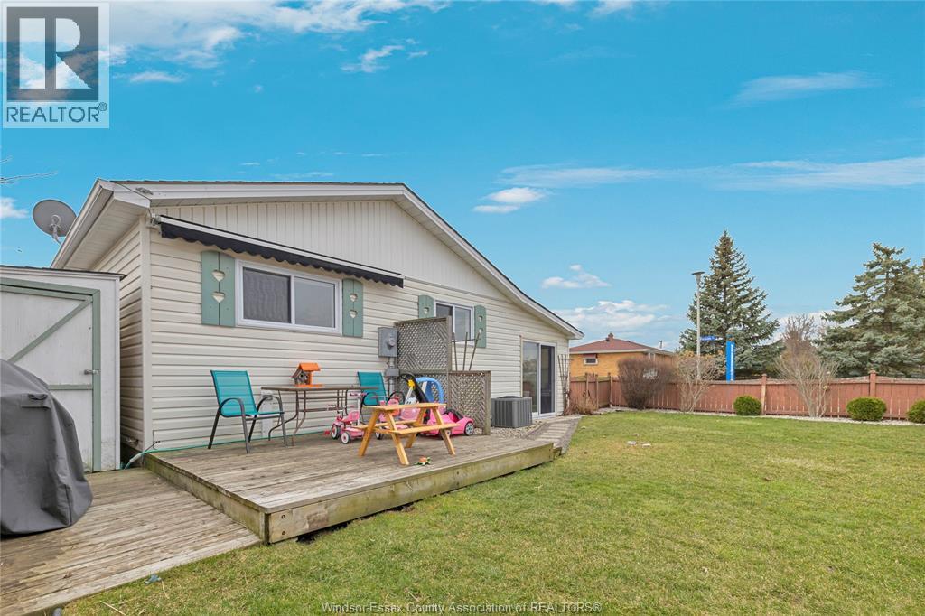 76 Cherry, Mcgregor, Ontario  N0R 1J0 - Photo 30 - 26010291
