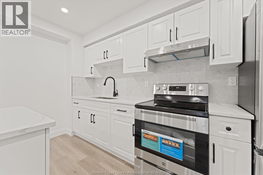 702 Pierre Unit# 3, Windsor, Ontario  N9A 2K5 - Photo 5 - 26010311