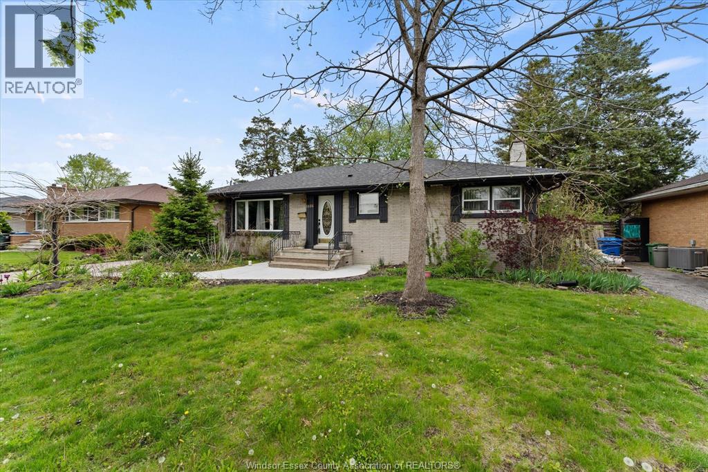 3086 Avondale Avenue, Windsor, Ontario  N9E 1X3 - Photo 3 - 26010384