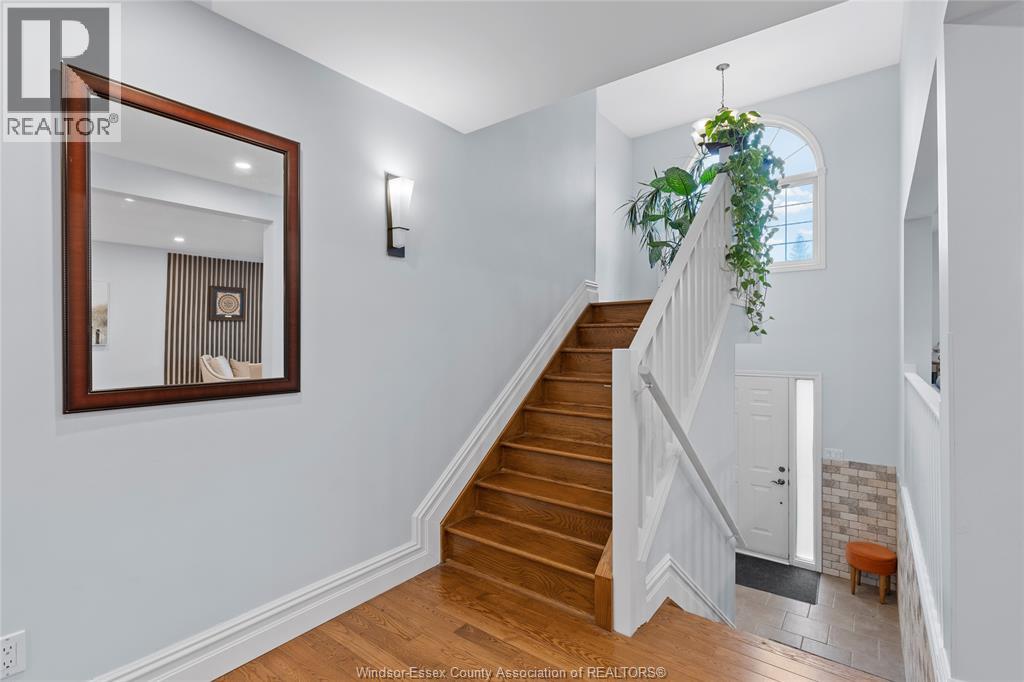 2653 Preston, Windsor, Ontario  N9E 4N8 - Photo 4 - 26010438